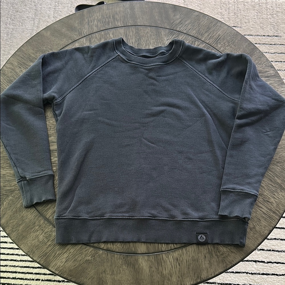 American Giant Navy Sweatshirt Medium